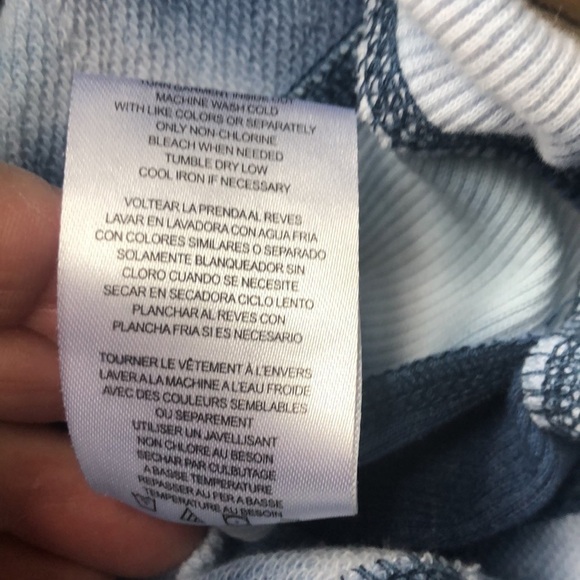 Steve Madden Tie Dye Crewneck Sweatshirt. - Picture 6 of 8